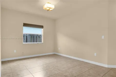 2401 NE 4th Street Homestead FL 33033