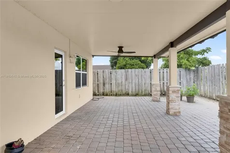 2401 NE 4th Street Homestead FL 33033
