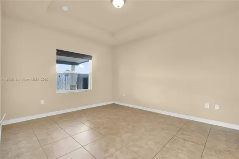 2401 NE 4th Street Homestead FL 33033