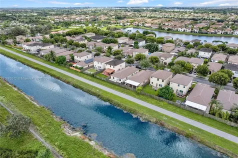 2401 NE 4th Street Homestead FL 33033