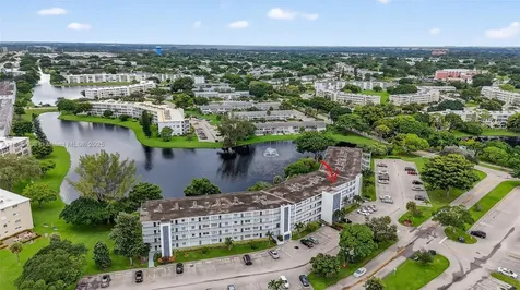 2009 N Farnham N Deerfield Beach FL 33442