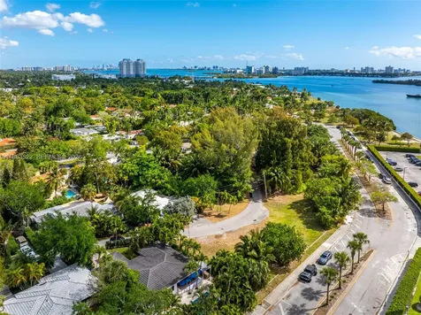 895 NE 70th Street Miami FL 33138