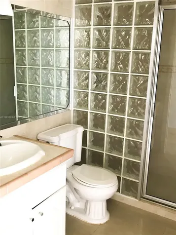 2642 Collins Avenue Miami Beach FL 33140