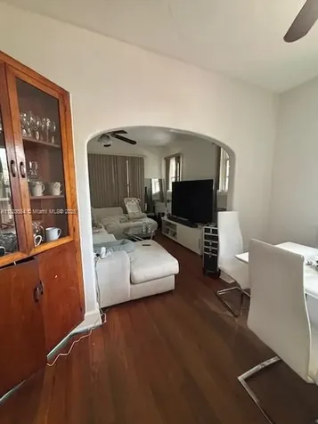 2643 NW 23rd Court Miami FL 33142