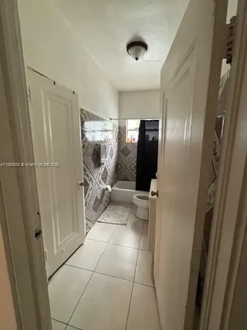 2643 NW 23rd Court Miami FL 33142