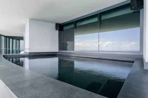18555 Collins Avenue Sunny Isles Beach FL 33160