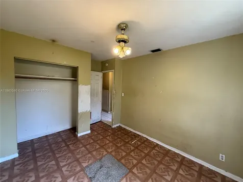 2960 Avenue F Riviera Beach FL 33404