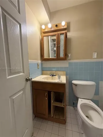 2960 Avenue F Riviera Beach FL 33404