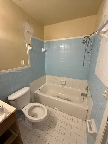 2960 Avenue F Riviera Beach FL 33404