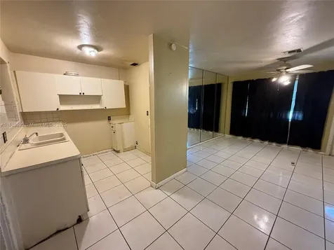 2960 Avenue F Riviera Beach FL 33404