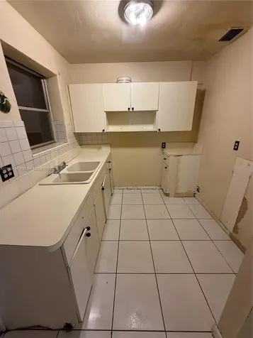 2960 Avenue F Riviera Beach FL 33404