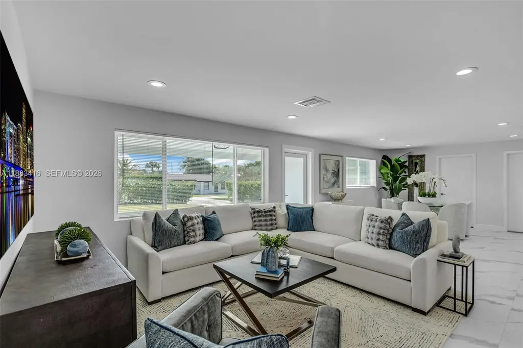 465 NW 11th Street Boca Raton FL 33432