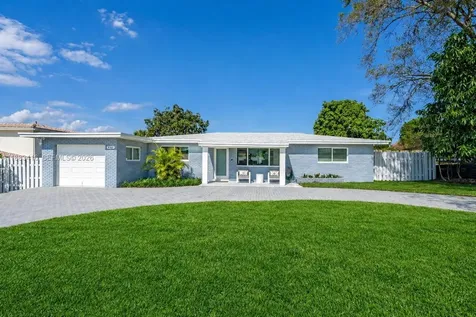465 NW 11th Street Boca Raton FL 33432