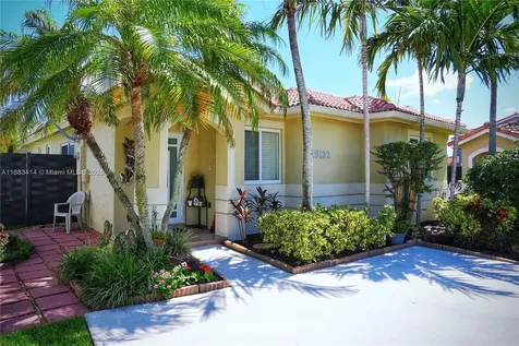 15132 SW 140th Terrace Miami FL 33196