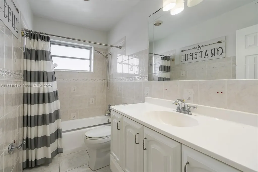 2505 NE 35th Drive Fort Lauderdale FL 33308