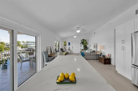 64 W Plaza Del Sol Islamorada FL 33036