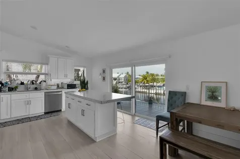 64 W Plaza Del Sol Islamorada FL 33036