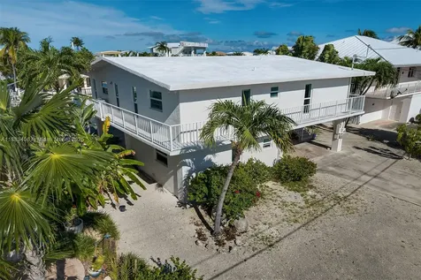 64 W Plaza Del Sol Islamorada FL 33036