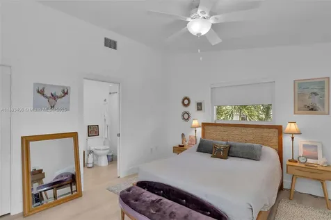 64 W Plaza Del Sol Islamorada FL 33036