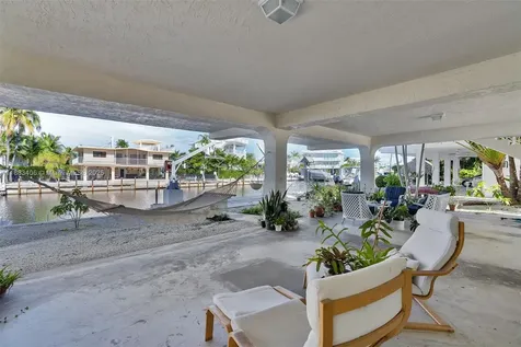 64 W Plaza Del Sol Islamorada FL 33036