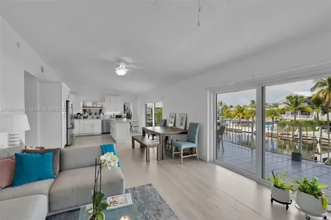 64 W Plaza Del Sol Islamorada FL 33036