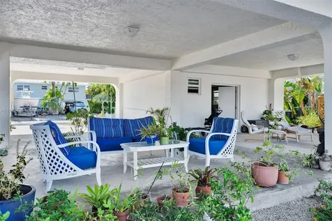 64 W Plaza Del Sol Islamorada FL 33036