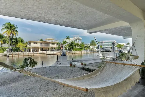 64 W Plaza Del Sol Islamorada FL 33036
