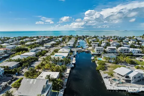 64 W Plaza Del Sol Islamorada FL 33036