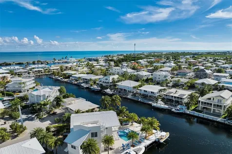 64 W Plaza Del Sol Islamorada FL 33036