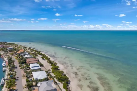 64 W Plaza Del Sol Islamorada FL 33036