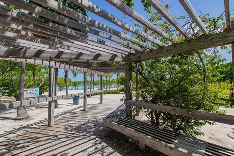 64 W Plaza Del Sol Islamorada FL 33036