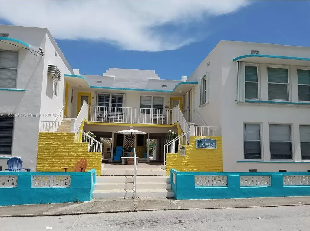309 Crocus Terrace Hollywood FL 33019