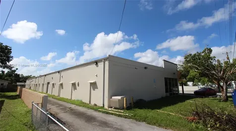 1620 NE 148 Street North Miami FL 33181