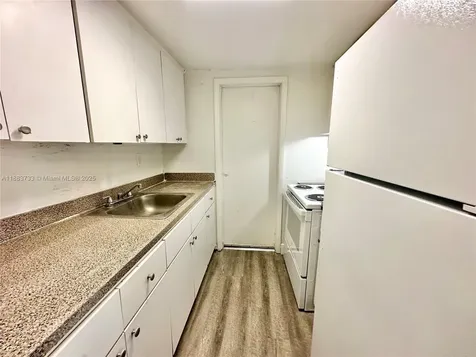 13285 NE 6th Avenue North Miami FL 33161