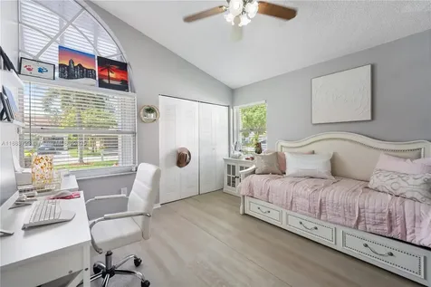 9803 SW 59th Street Cooper City FL 33328