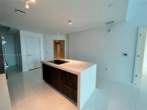 851 NE 1st Avenue Miami FL 33132