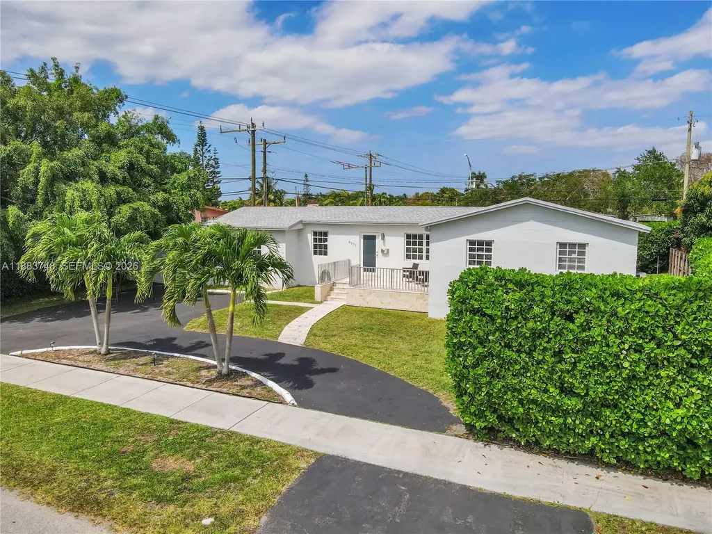 8371 SW 32nd Terrace Miami FL 33155