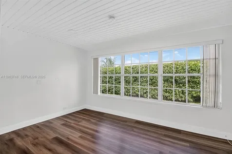 8371 SW 32nd Terrace Miami FL 33155