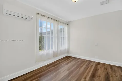 8371 SW 32nd Terrace Miami FL 33155