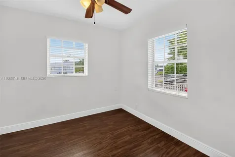 8371 SW 32nd Terrace Miami FL 33155