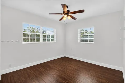 8371 SW 32nd Terrace Miami FL 33155