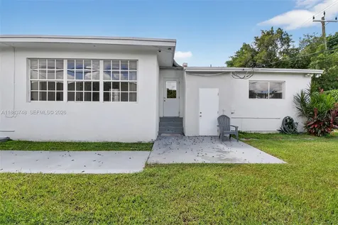 8371 SW 32nd Terrace Miami FL 33155