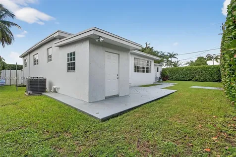 8371 SW 32nd Terrace Miami FL 33155