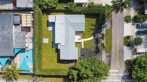 8371 SW 32nd Terrace Miami FL 33155