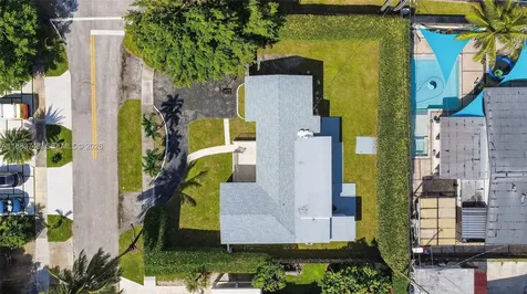 8371 SW 32nd Terrace Miami FL 33155