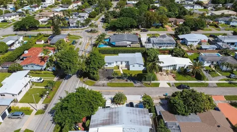 8371 SW 32nd Terrace Miami FL 33155