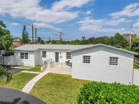 8371 SW 32nd Terrace Miami FL 33155