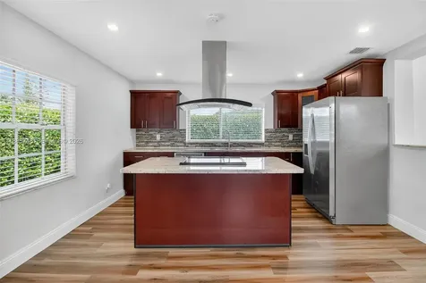 8371 SW 32nd Terrace Miami FL 33155