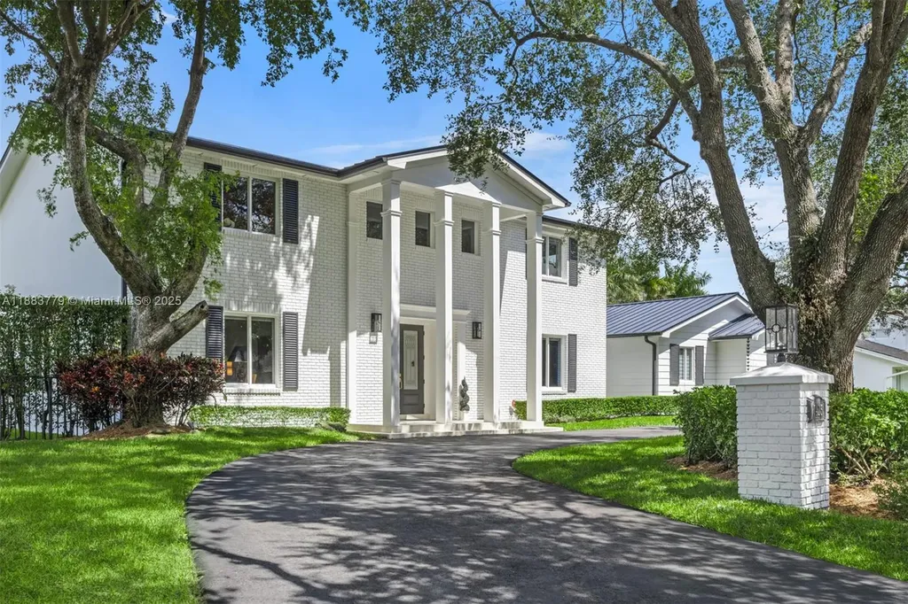 7425 SW 115th Street Pinecrest FL 33156
