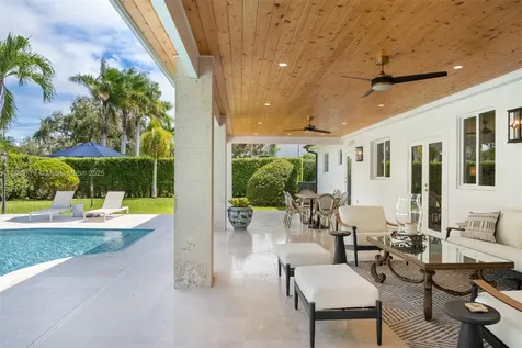 7425 SW 115th Street Pinecrest FL 33156